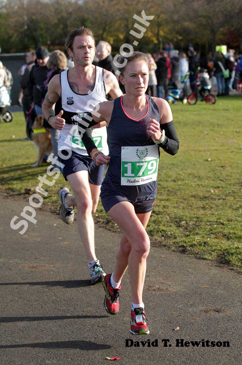 Alyson Dixon on her way to winning the Heaton Memorial Road Race.